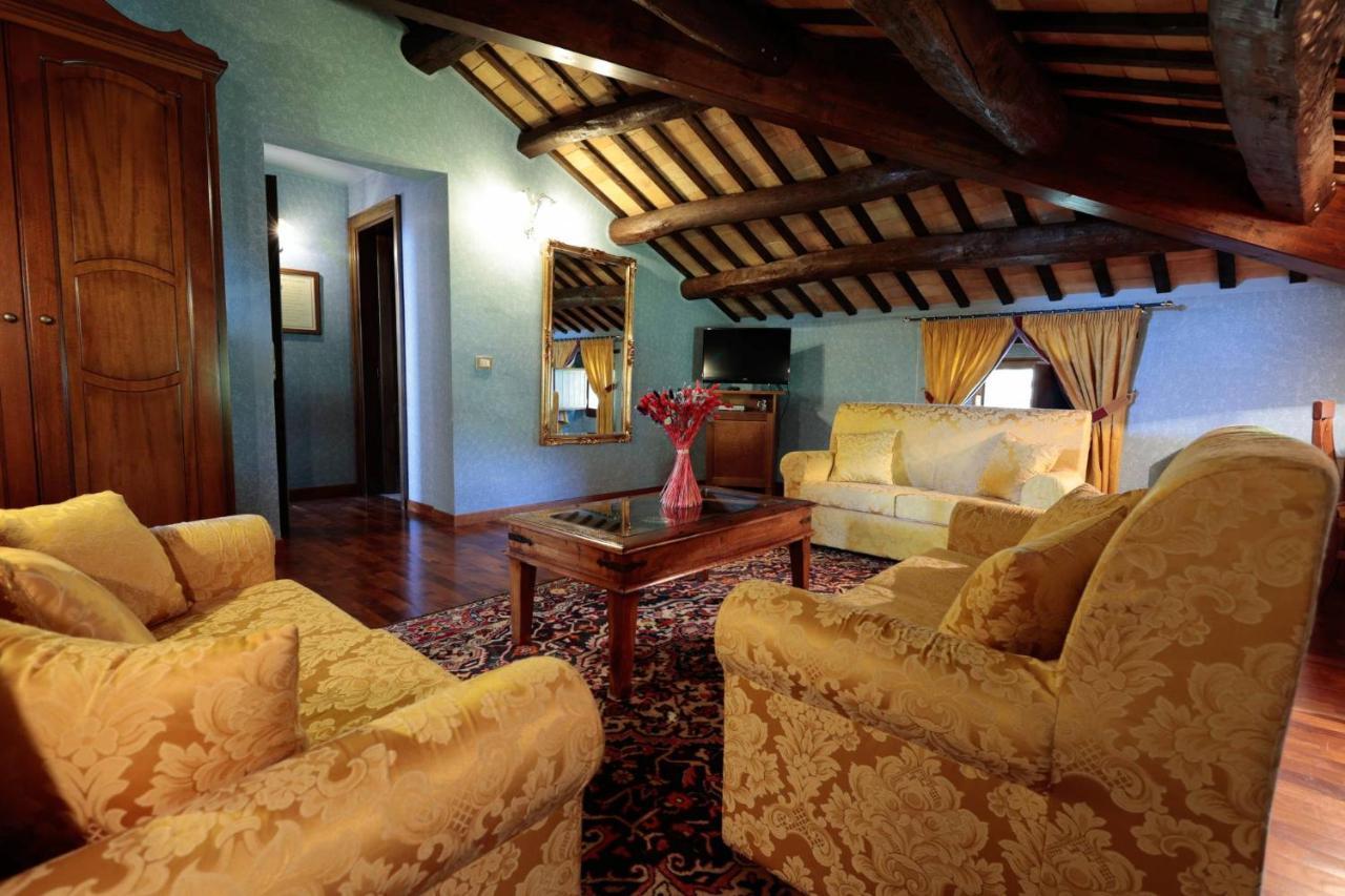 Hotel Corte Dei Tini แตราโม ภายนอก รูปภาพ