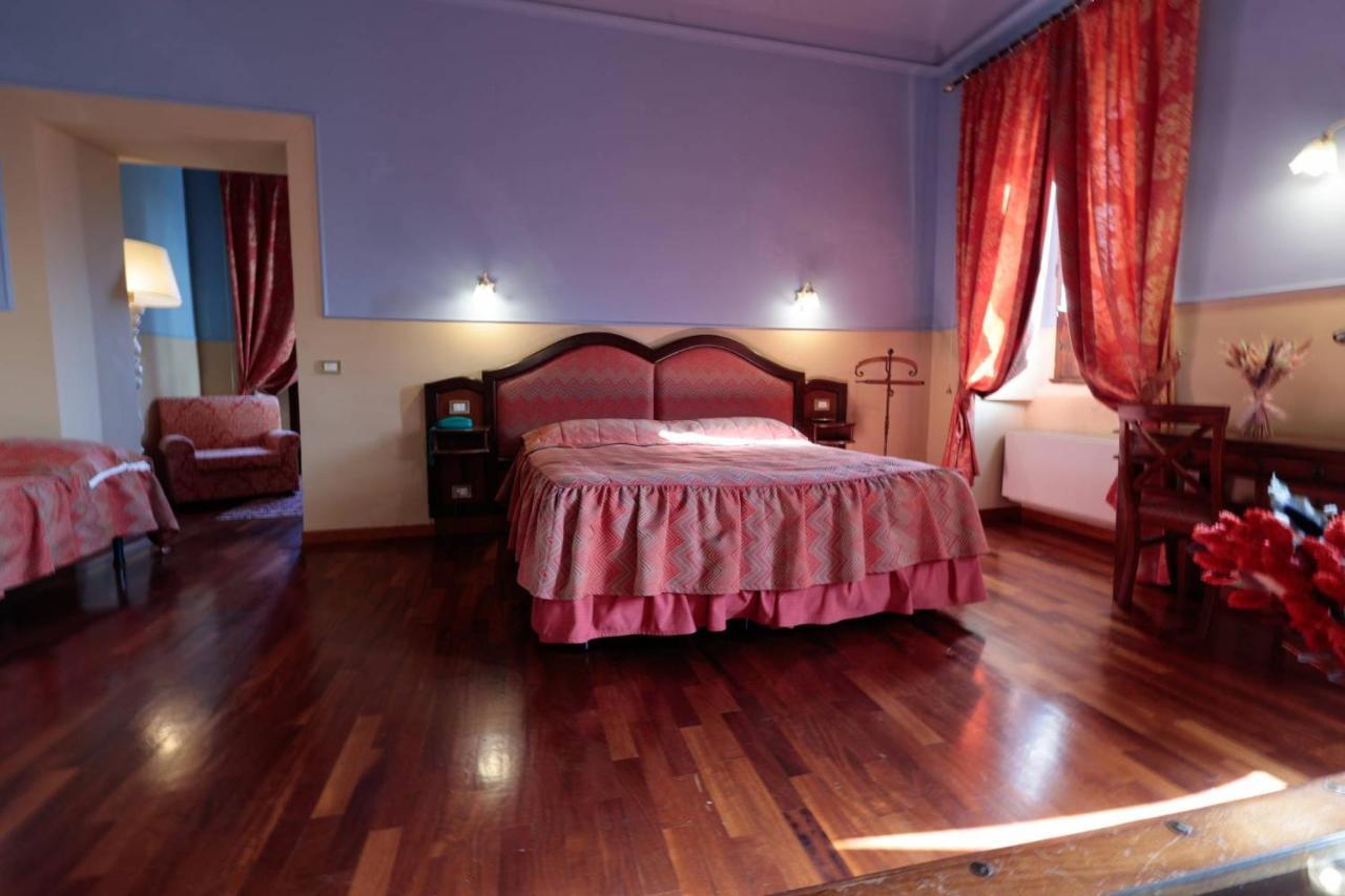 Hotel Corte Dei Tini แตราโม ภายนอก รูปภาพ