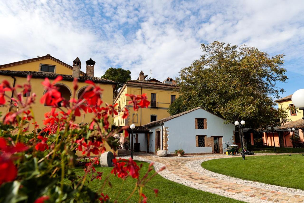 Hotel Corte Dei Tini แตราโม ภายนอก รูปภาพ