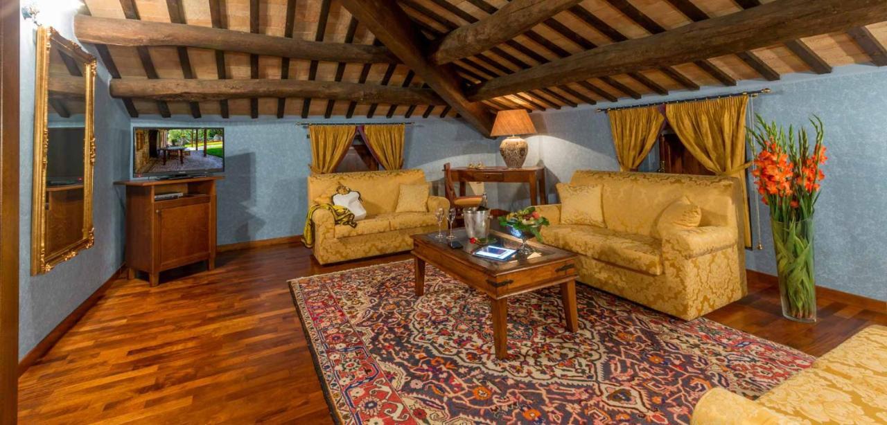 Hotel Corte Dei Tini แตราโม ภายนอก รูปภาพ